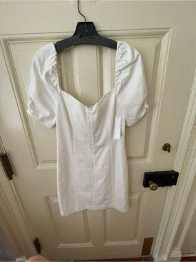 New w tags Alice + Olivia Cream cotton dress